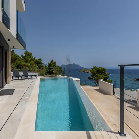 Villa Beachfront Luce With Seaview And Pool