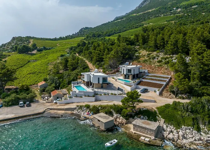 Beachfront Luce With Seaview And Pool Villa *