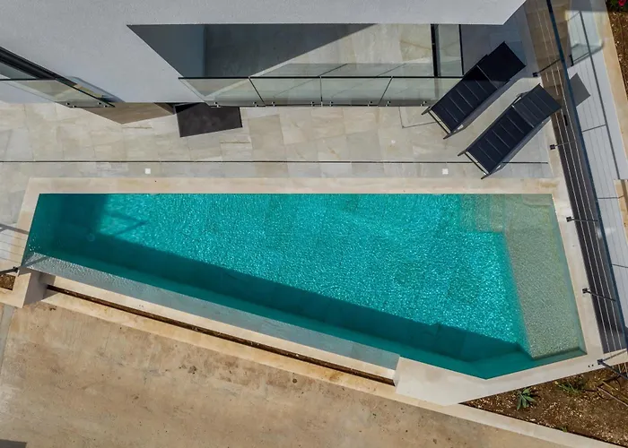 Villa Beachfront Luce With Seaview And Pool Pijavicino