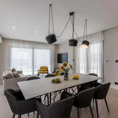 Beachfront Luce With Seaview And Pool * Pijavicino