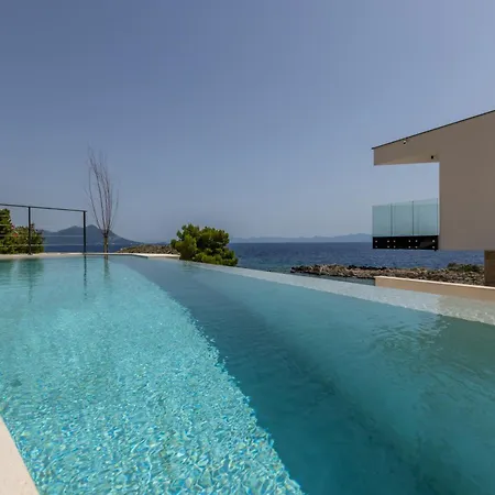 Beachfront Luce With Seaview And Pool * Pijavicino