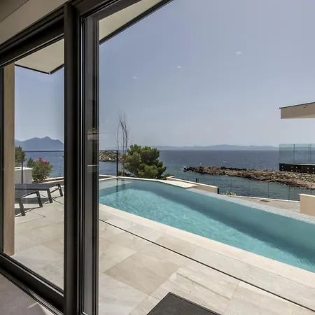 Beachfront Luce With Seaview And Pool ヴィラ Pijavicino