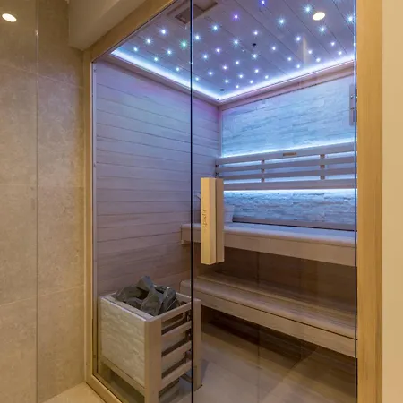 ヴィラ Beachfront Luce With Seaview And Pool Pijavicino