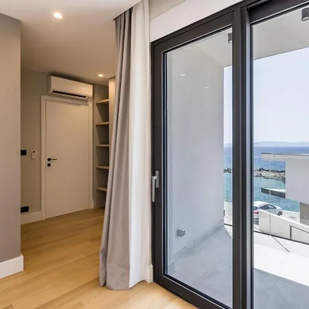 Beachfront Luce With Seaview And Pool ヴィラ