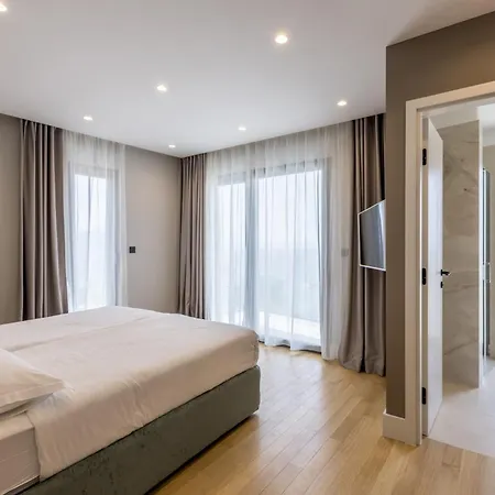 ヴィラ Beachfront Luce With Seaview And Pool Pijavicino