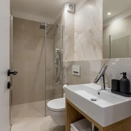 Beachfront Luce With Seaview And Pool *