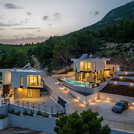 Beachfront Luce With Seaview And Pool ヴィラ