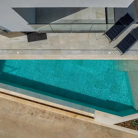 ヴィラ Beachfront Luce With Seaview And Pool Pijavicino