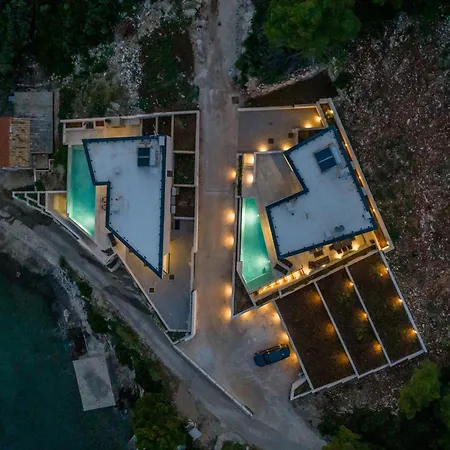 Beachfront Luce With Seaview And Pool ヴィラ